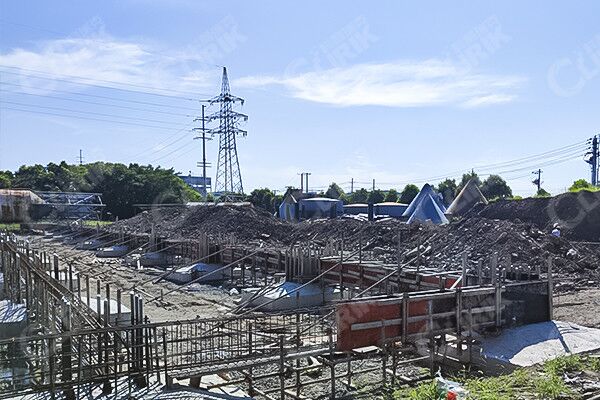 安徽巢湖碳酸钙超细粉磨机新项目建设中